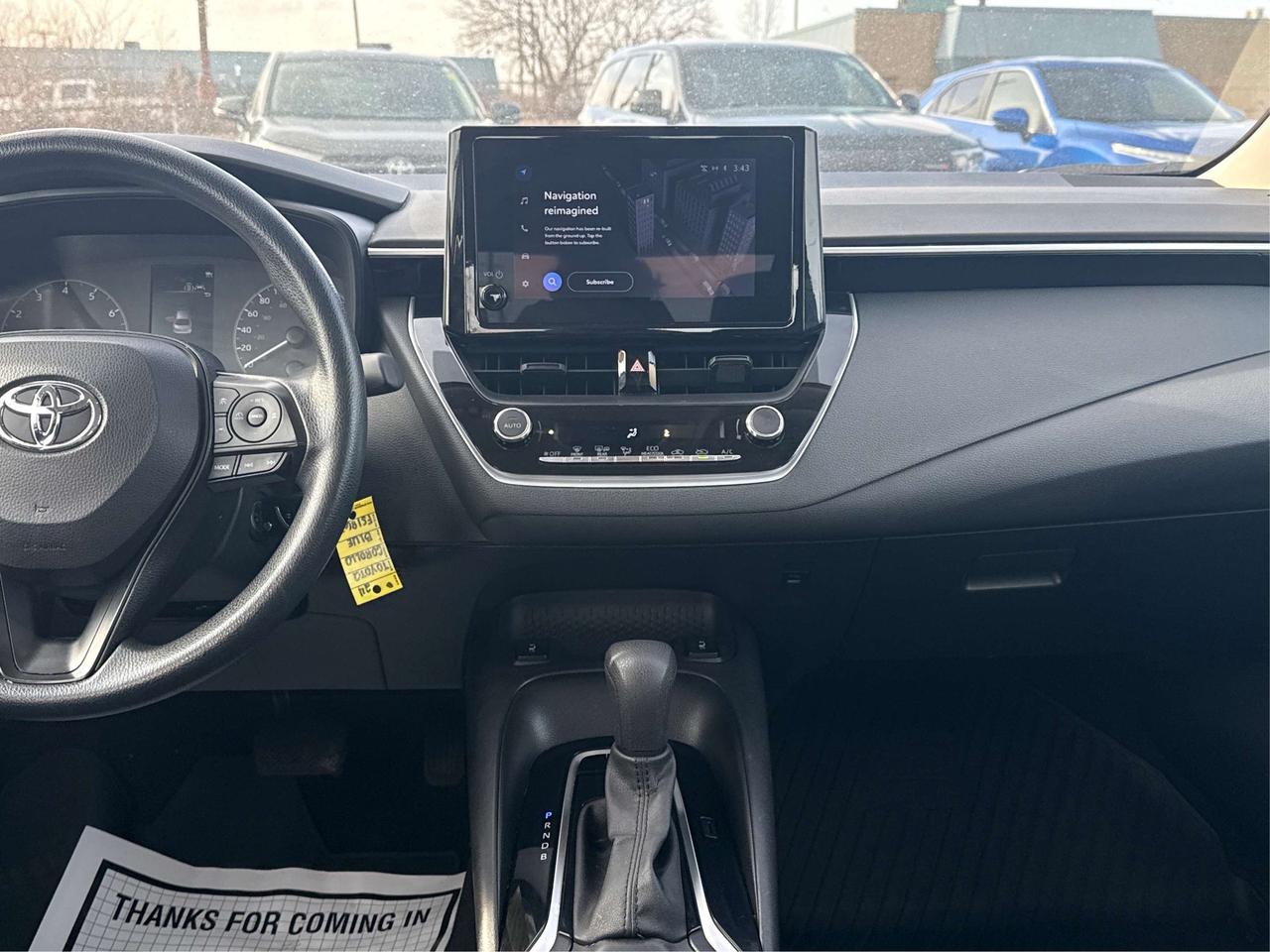 2024 Toyota Corolla LE CLEAN LOW KM MUST SEE WE FINANCE ALL CREDIT! Photo