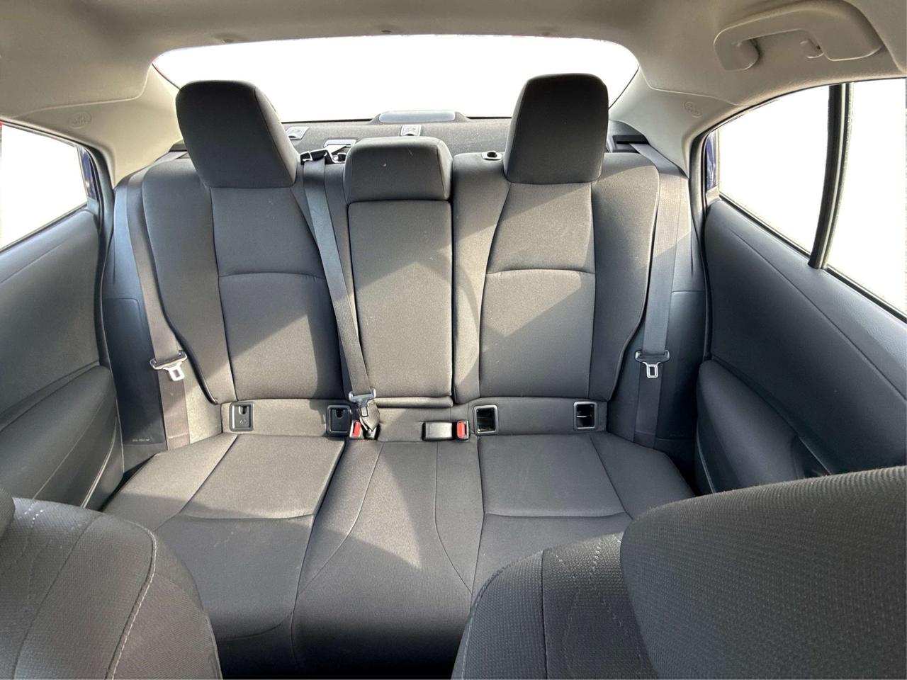 2024 Toyota Corolla LE CLEAN LOW KM MUST SEE WE FINANCE ALL CREDIT! Photo
