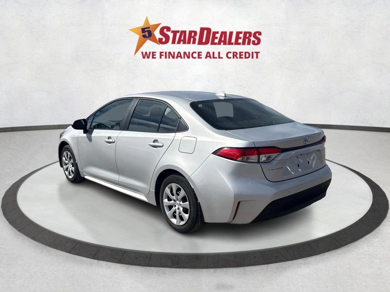 2024 Toyota Corolla LE HEATED SEATS MINT! WE FINANCE ALL CREDIT! Photo