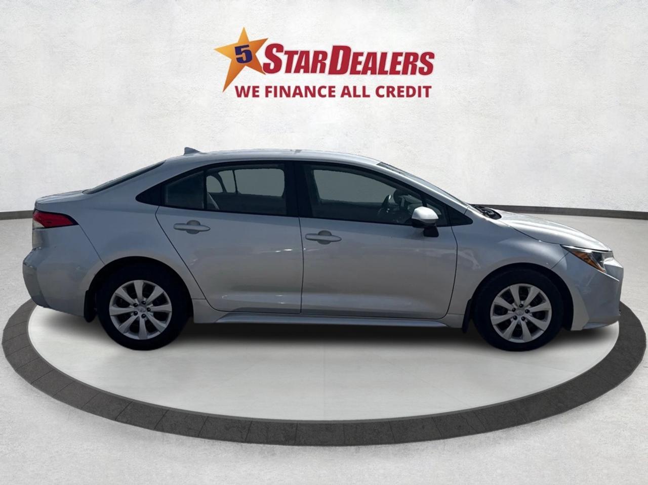 2024 Toyota Corolla LE HEATED SEATS MINT! WE FINANCE ALL CREDIT! Photo