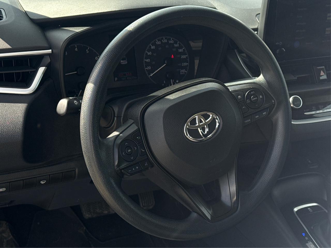 2024 Toyota Corolla LE HEATED SEATS MINT! WE FINANCE ALL CREDIT! Photo