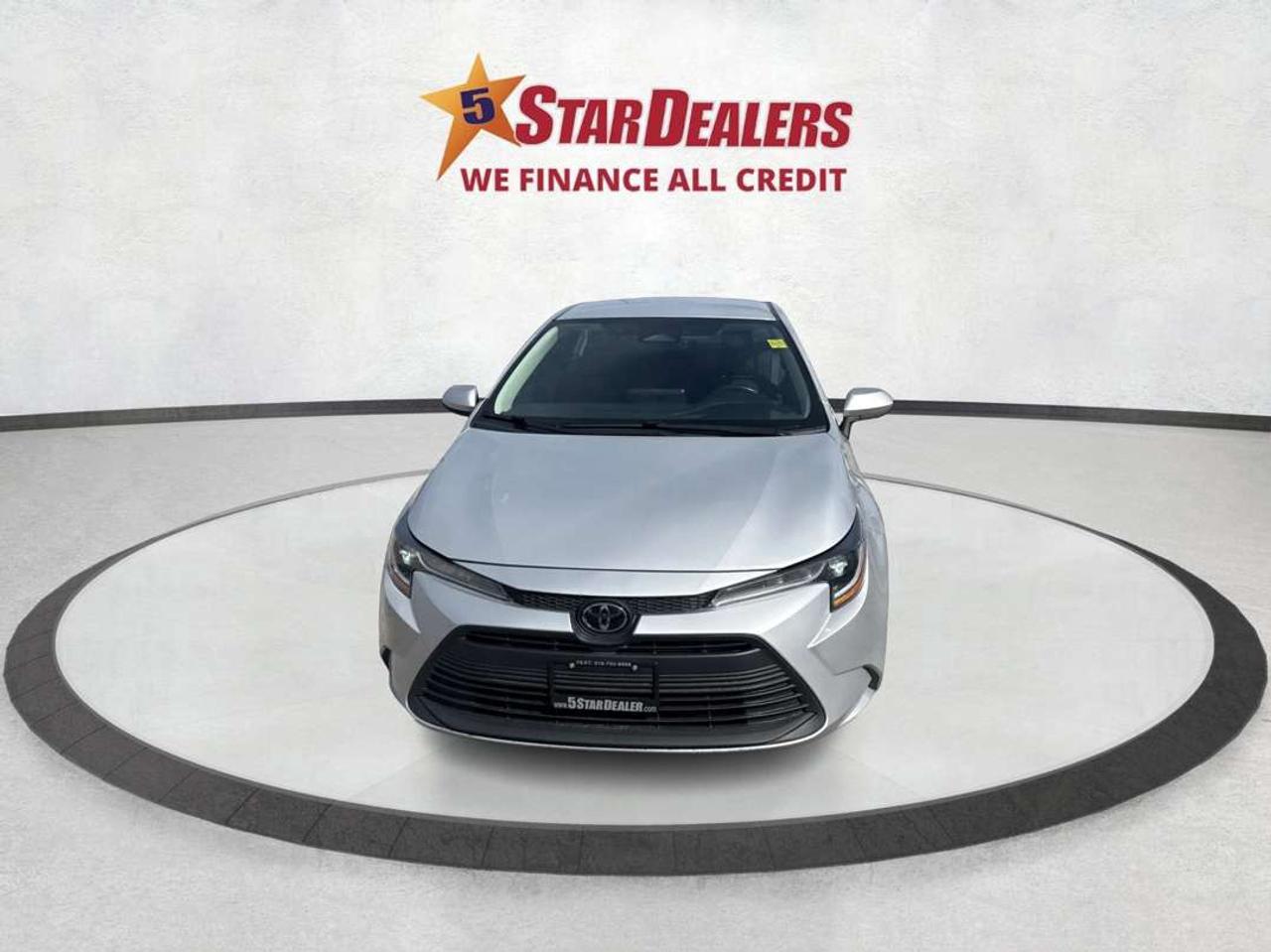 2024 Toyota Corolla LE HEATED SEATS MINT! WE FINANCE ALL CREDIT! Photo5