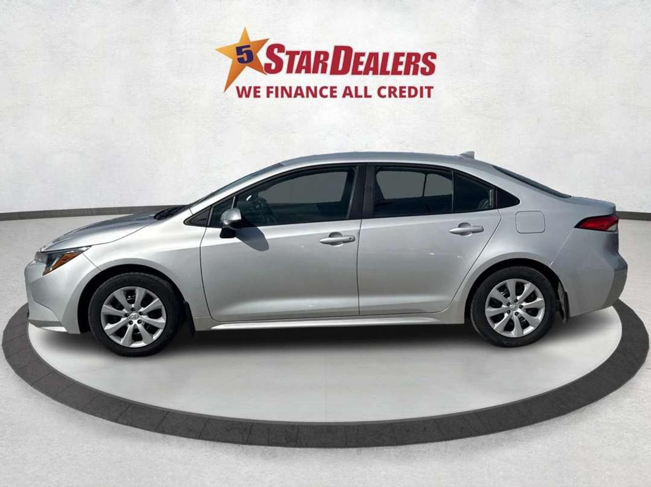 2024 Toyota Corolla LE HEATED SEATS MINT! WE FINANCE ALL CREDIT! Photo