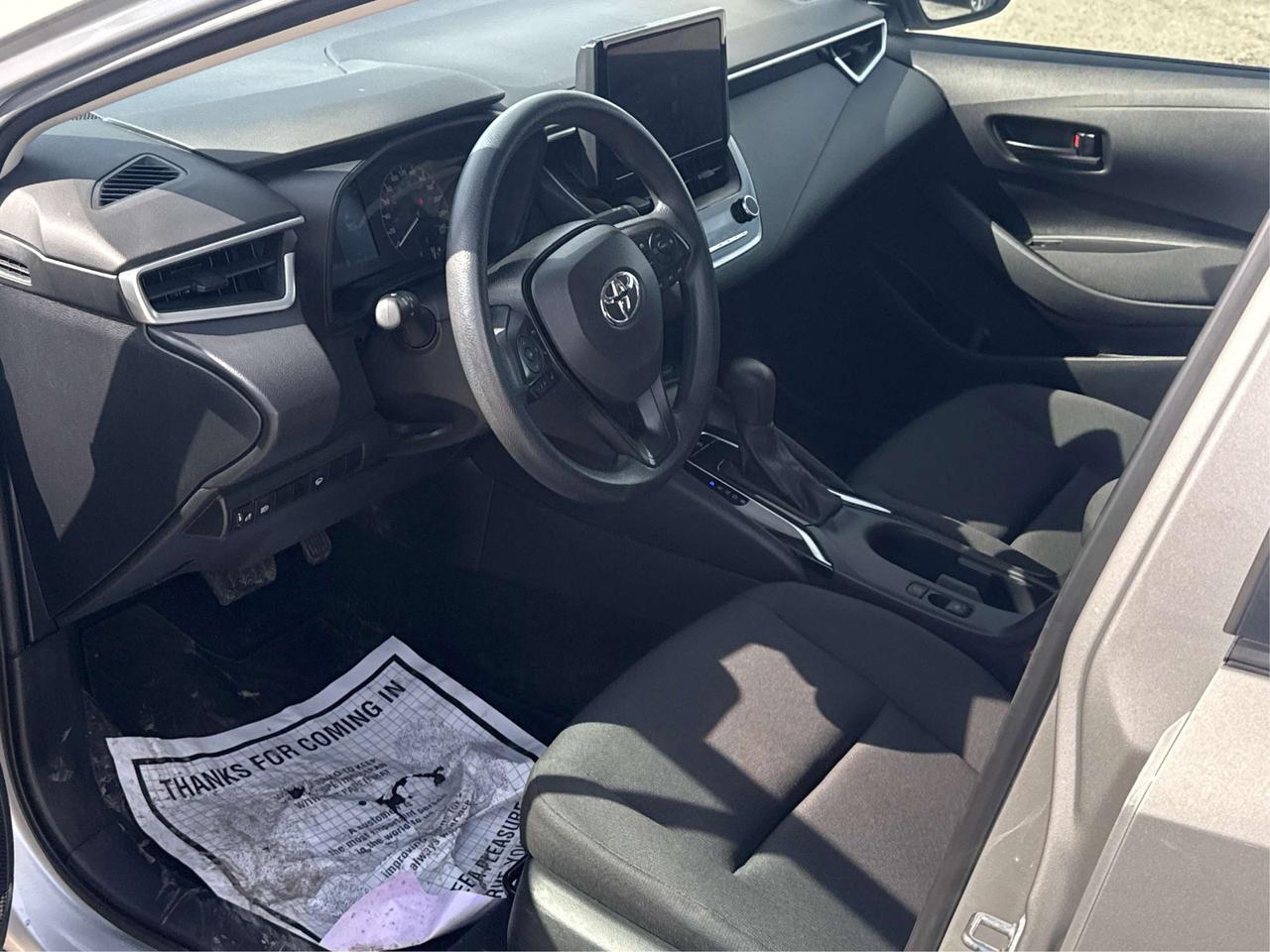 2024 Toyota Corolla LE HEATED SEATS MINT! WE FINANCE ALL CREDIT! Photo