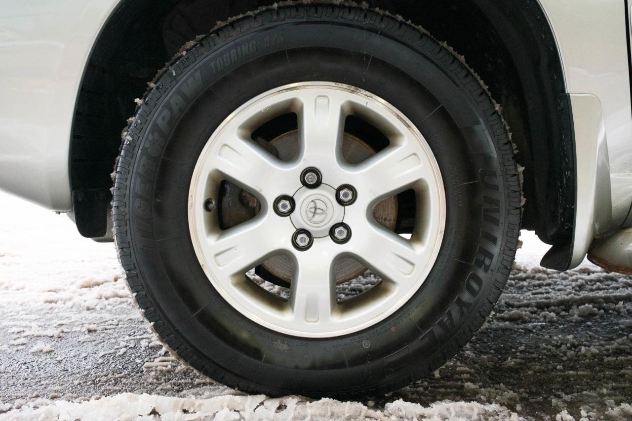 2003 Toyota Highlander Limited V6 4WD   Low Mileage Photo