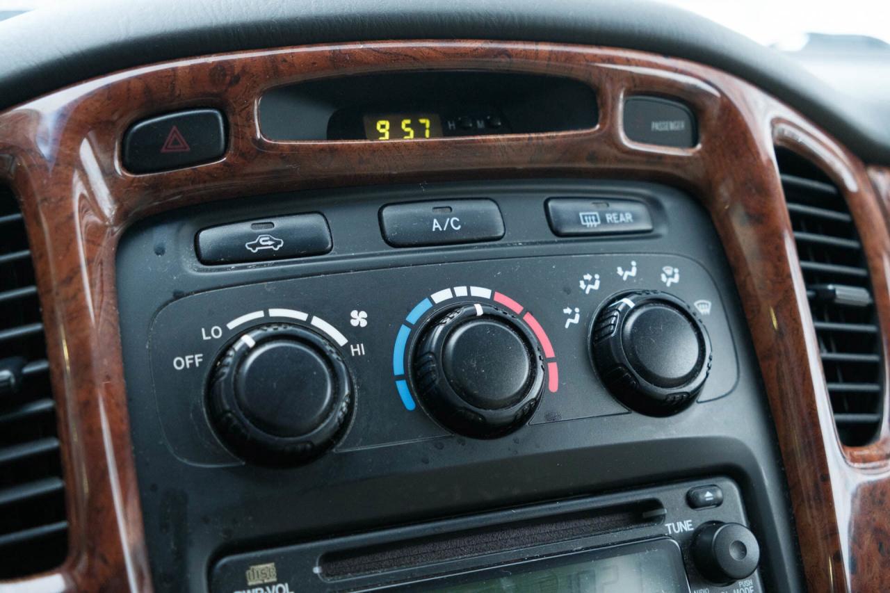 2003 Toyota Highlander Limited V6 4WD   Low Mileage Photo