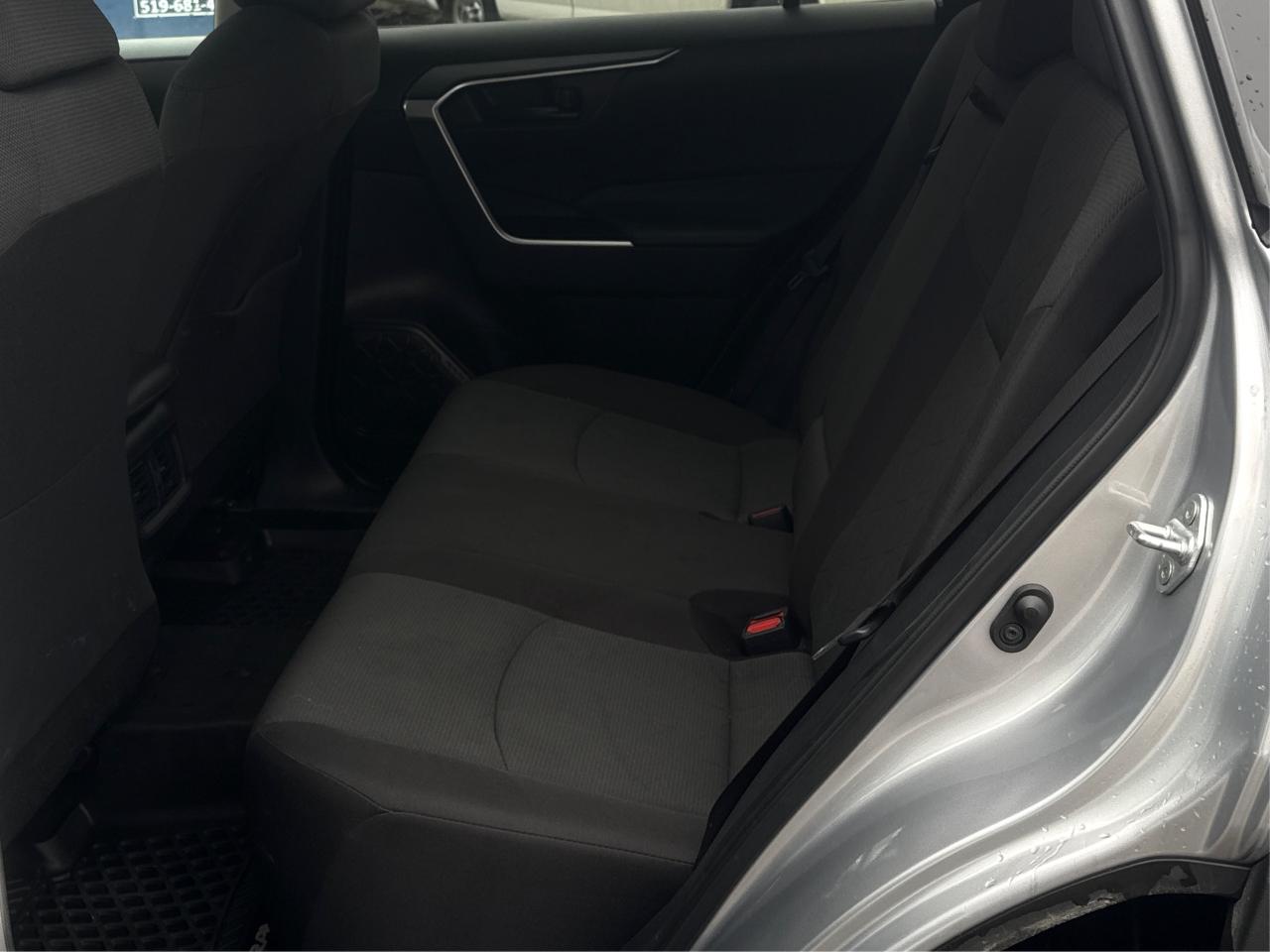 2024 Toyota RAV4 LE AWD HEATED SEATS! MINT! WE FINANCE ALL CREDIT Photo