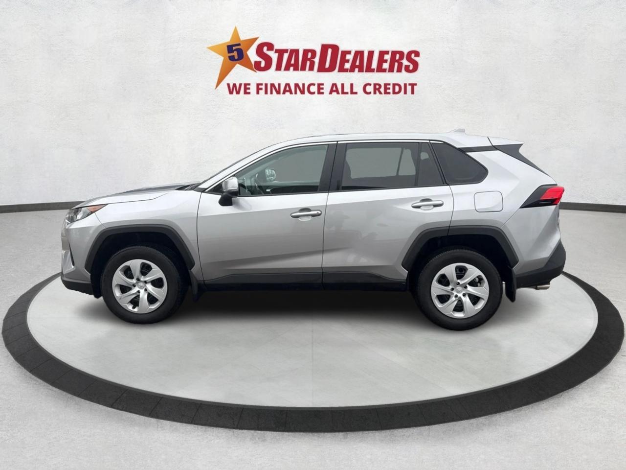 2024 Toyota RAV4 LE AWD HEATED SEATS! MINT! WE FINANCE ALL CREDIT Photo3