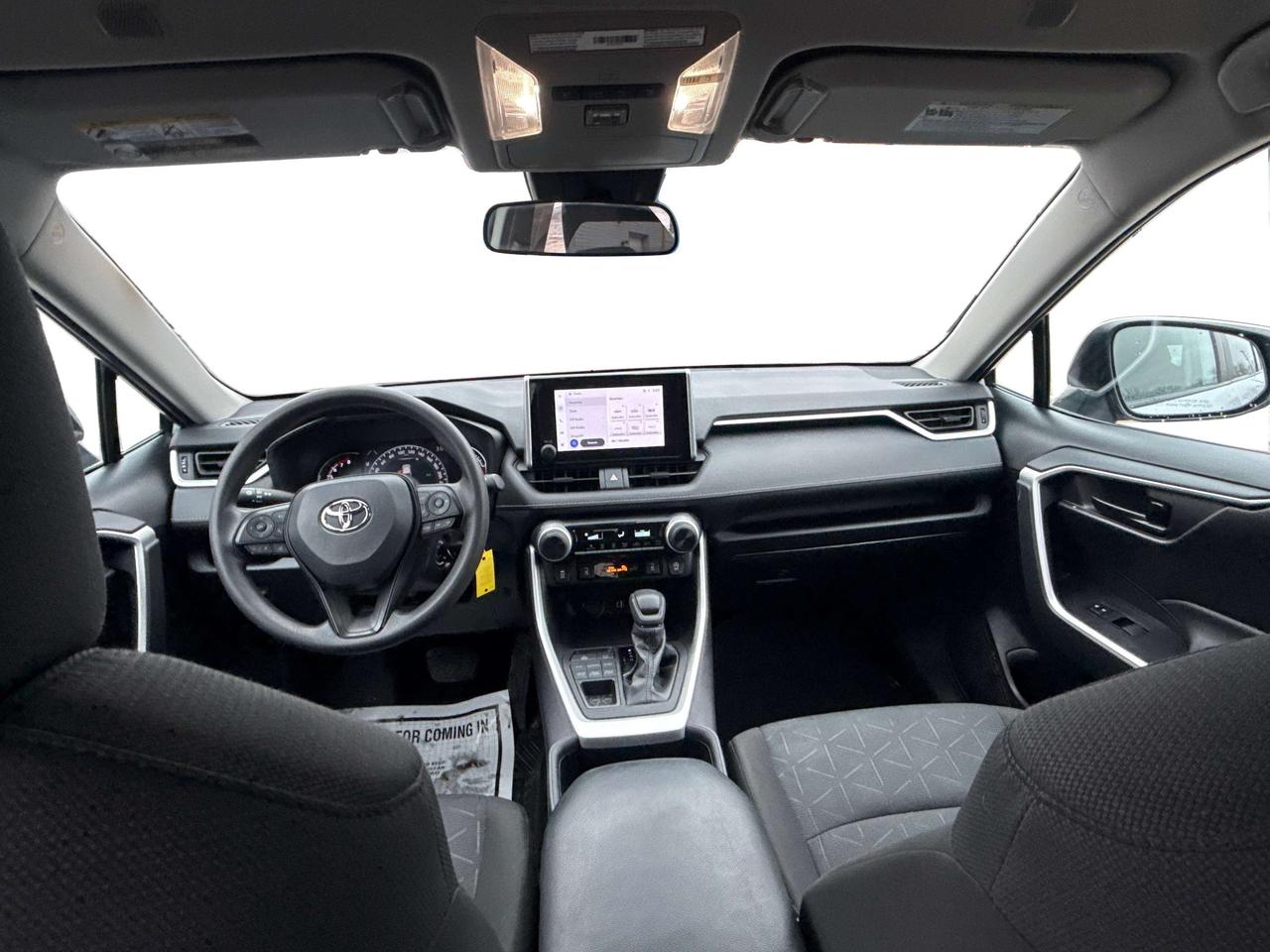 2024 Toyota RAV4 LE AWD CERTIFIED ! MINT! WE FINANCE ALL CREDIT Photo