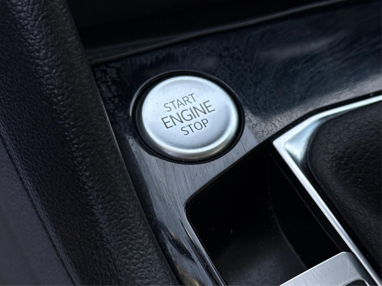 2024 Volkswagen Taos HEATED SEATS REMOTE START WE FINANCE ALL CREDIT Photo