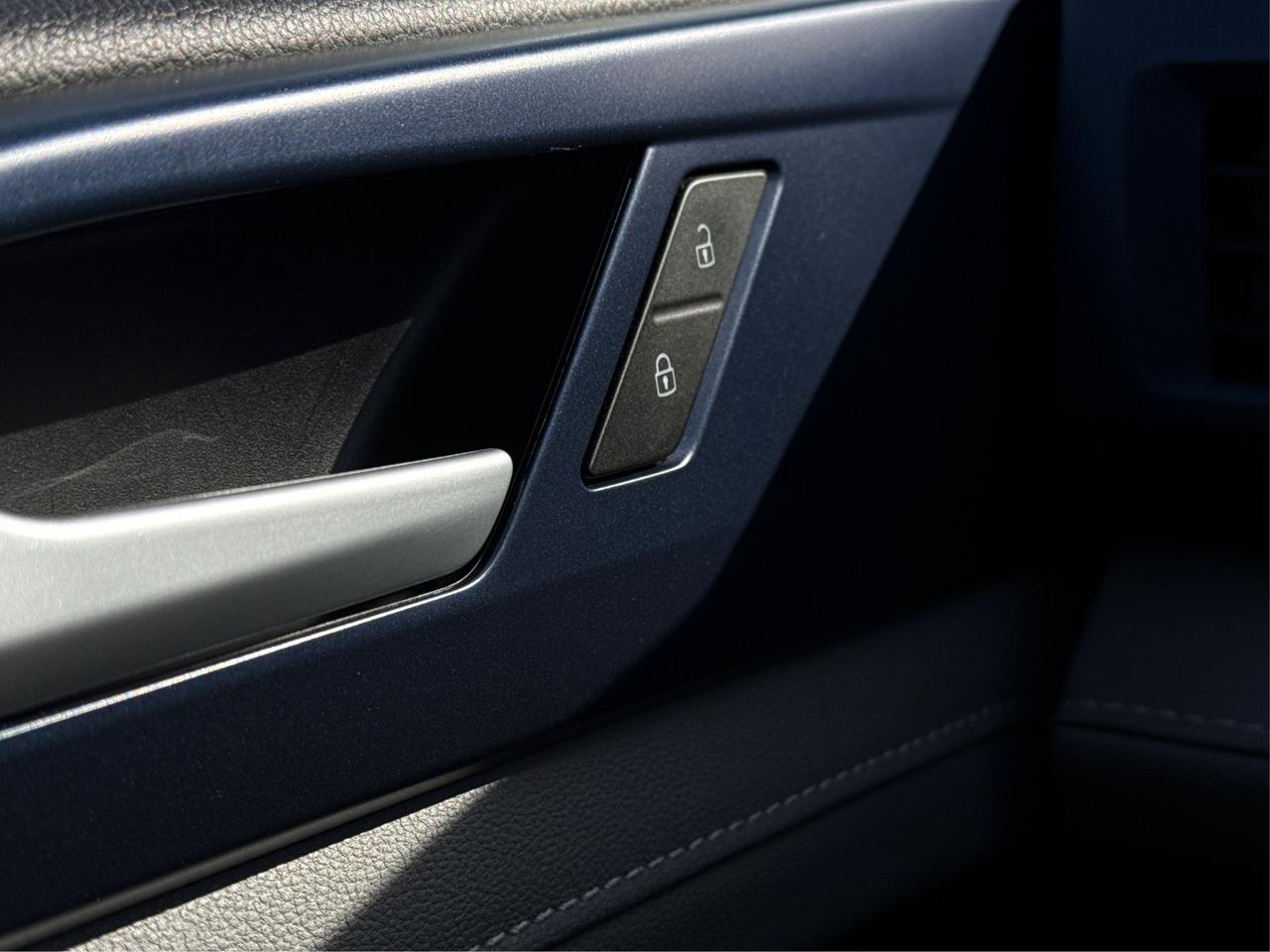 2024 Volkswagen Taos HEATED SEATS REMOTE START WE FINANCE ALL CREDIT Photo