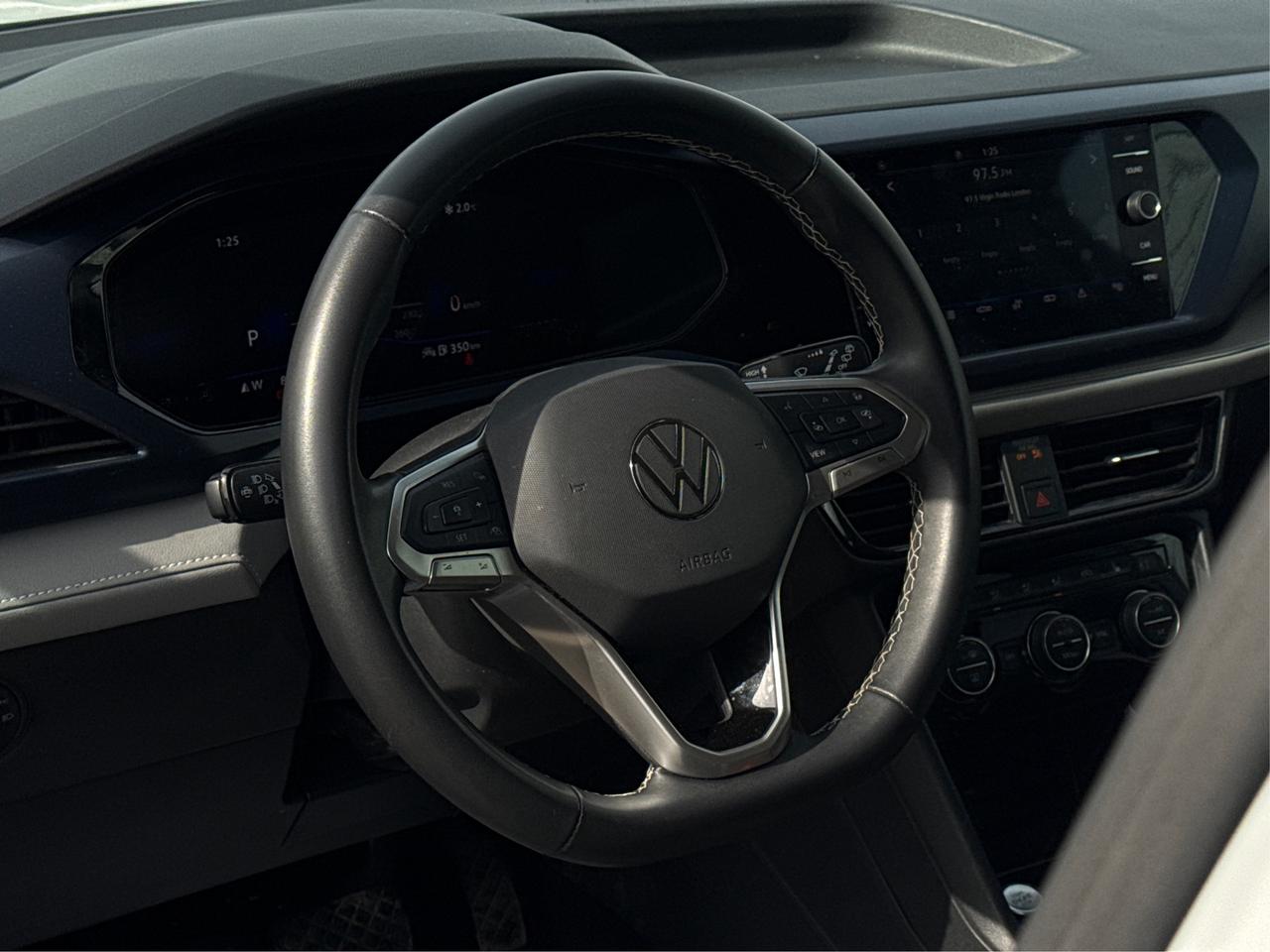 2024 Volkswagen Taos POWER & HEATED SEATS LOW KMS WE FINANCE ALL CREDIT Photo