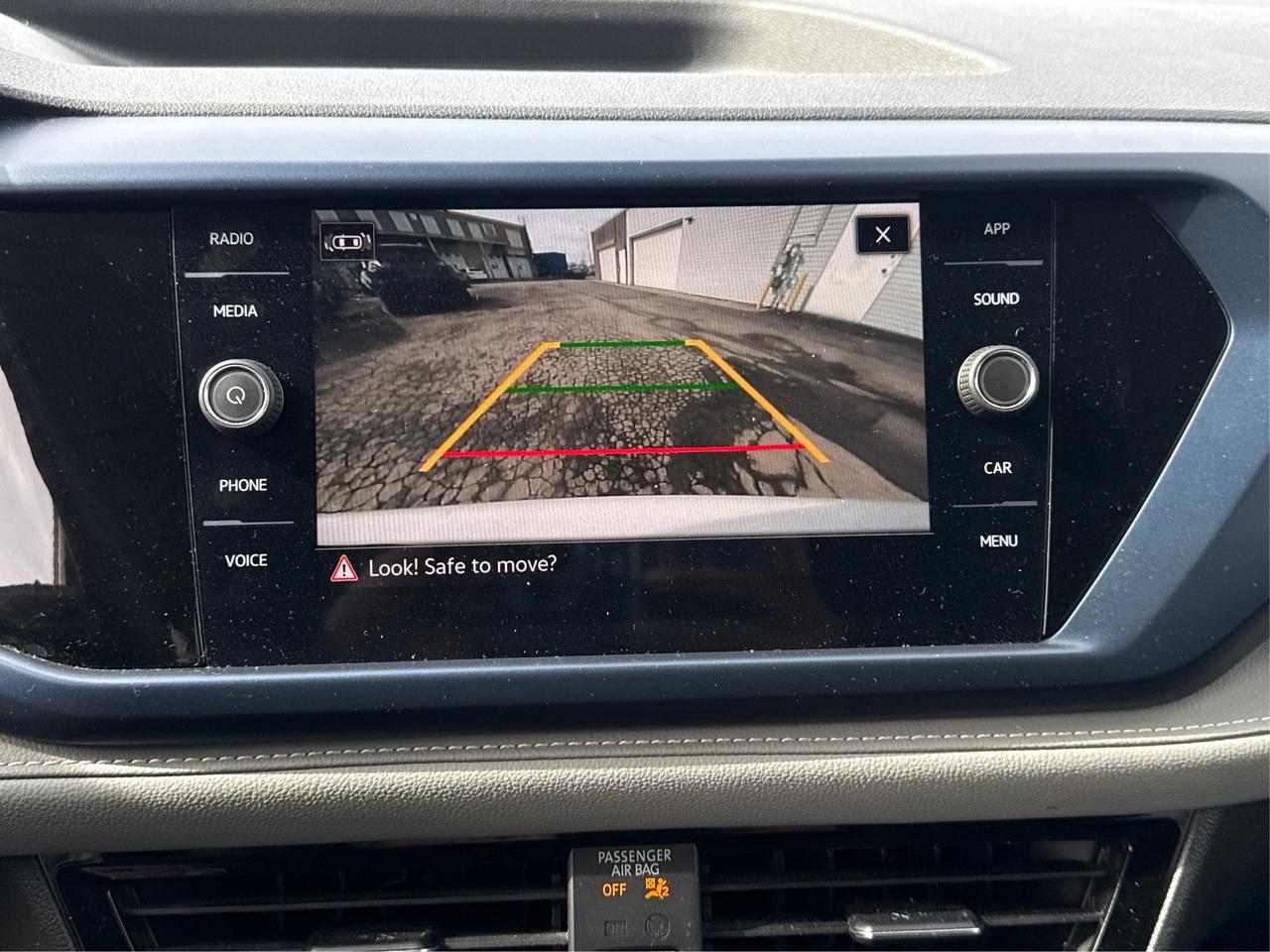 2024 Volkswagen Taos POWER & HEATED SEATS LOW KMS WE FINANCE ALL CREDIT Photo