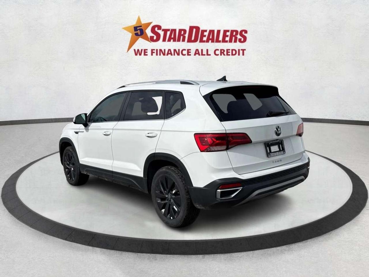 2024 Volkswagen Taos POWER & HEATED SEATS LOW KMS WE FINANCE ALL CREDIT Photo