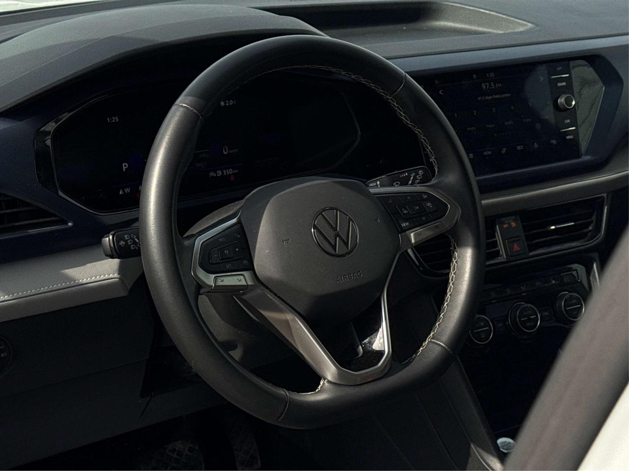 2024 Volkswagen Taos POWER & HEATED SEATS LOW KMS WE FINANCE ALL CREDIT Photo