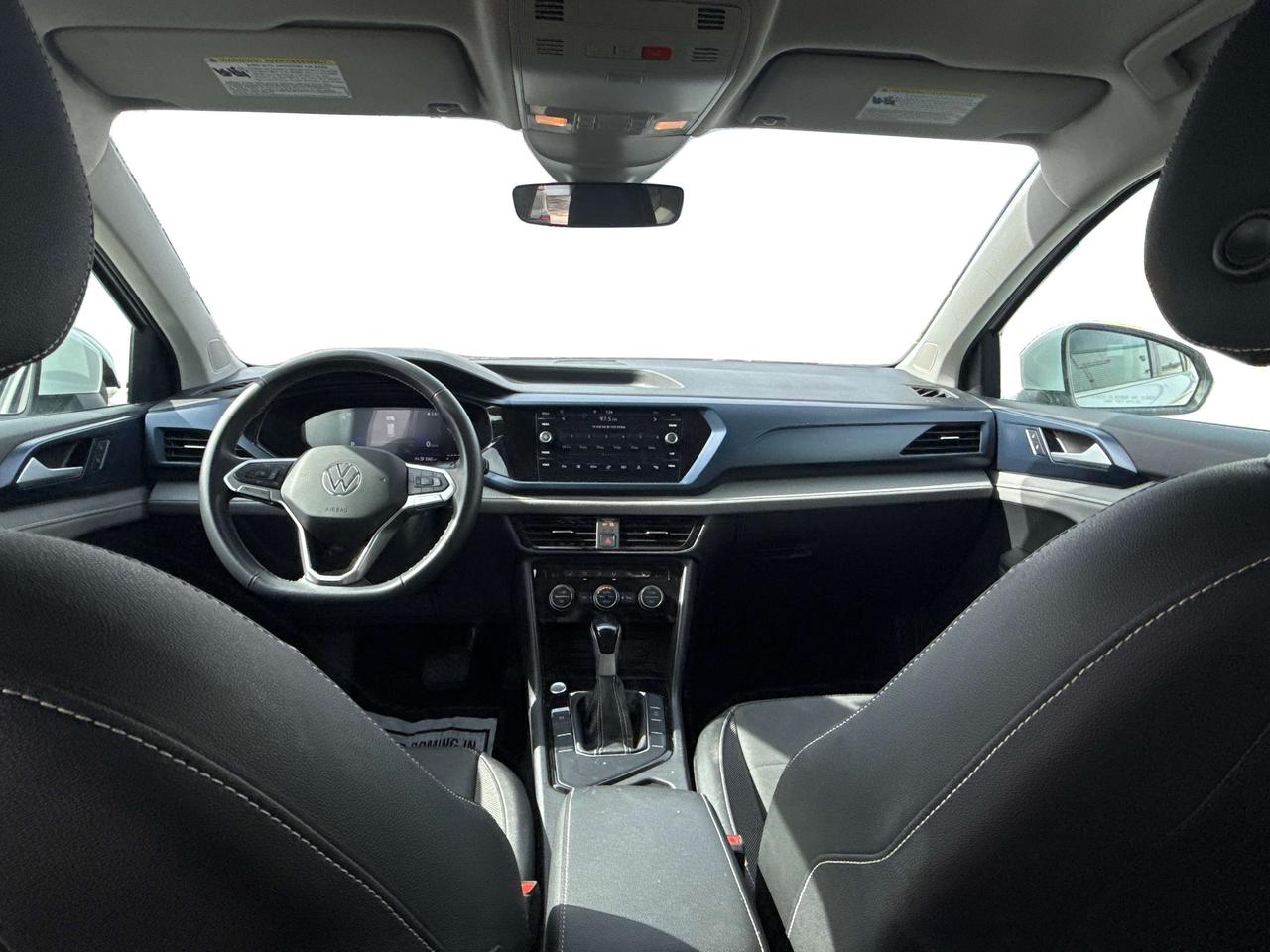 2024 Volkswagen Taos POWER & HEATED SEATS LOW KMS WE FINANCE ALL CREDIT Photo