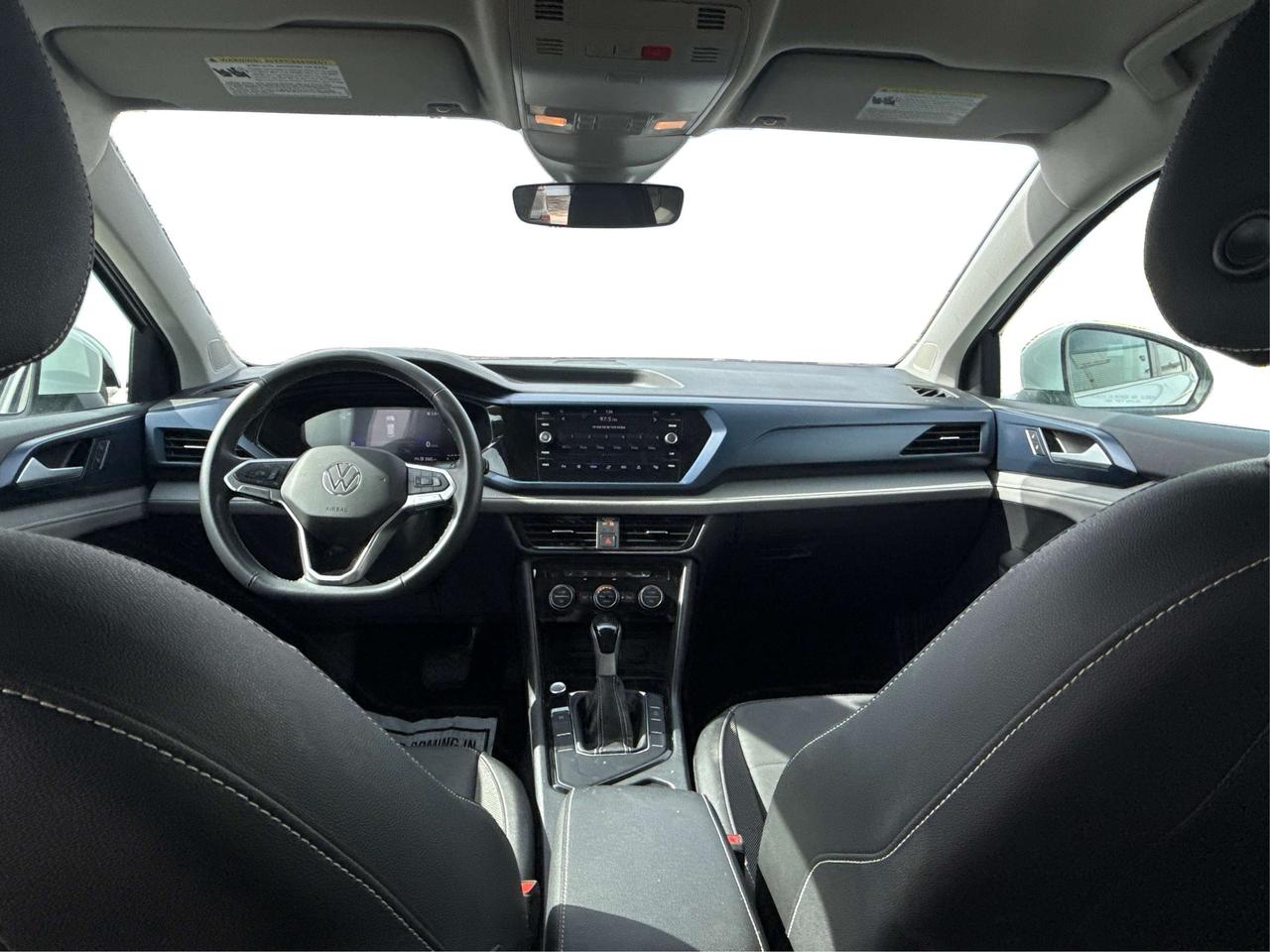 2024 Volkswagen Taos POWER & HEATED SEATS LOW KMS WE FINANCE ALL CREDIT Photo