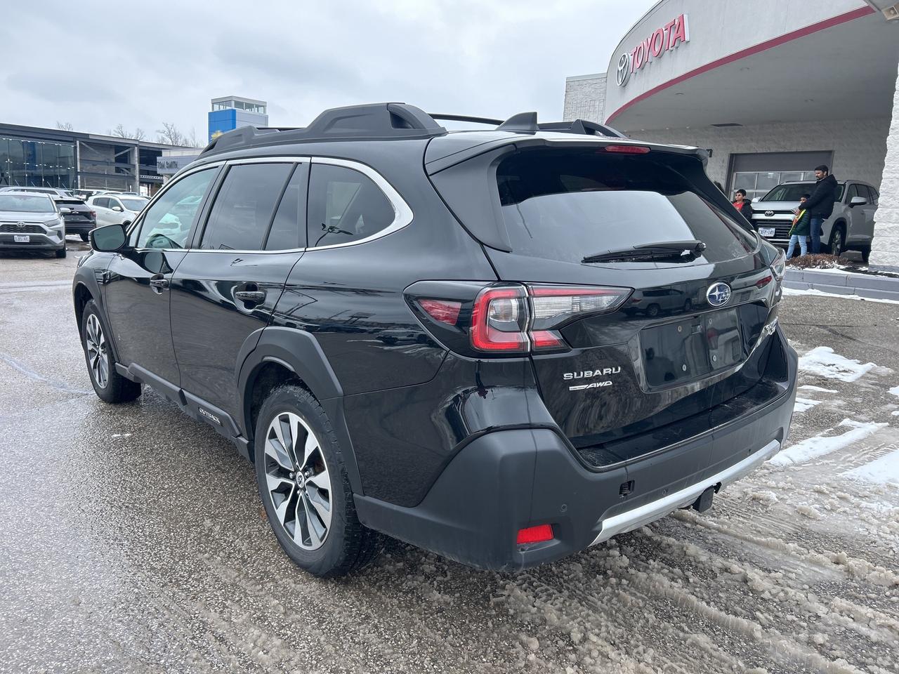 2023 Subaru Outback Limited XT Photo