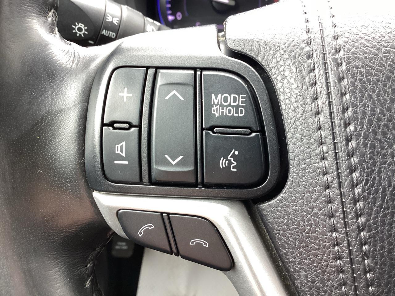 2019 Toyota Highlander AWD XLE Photo