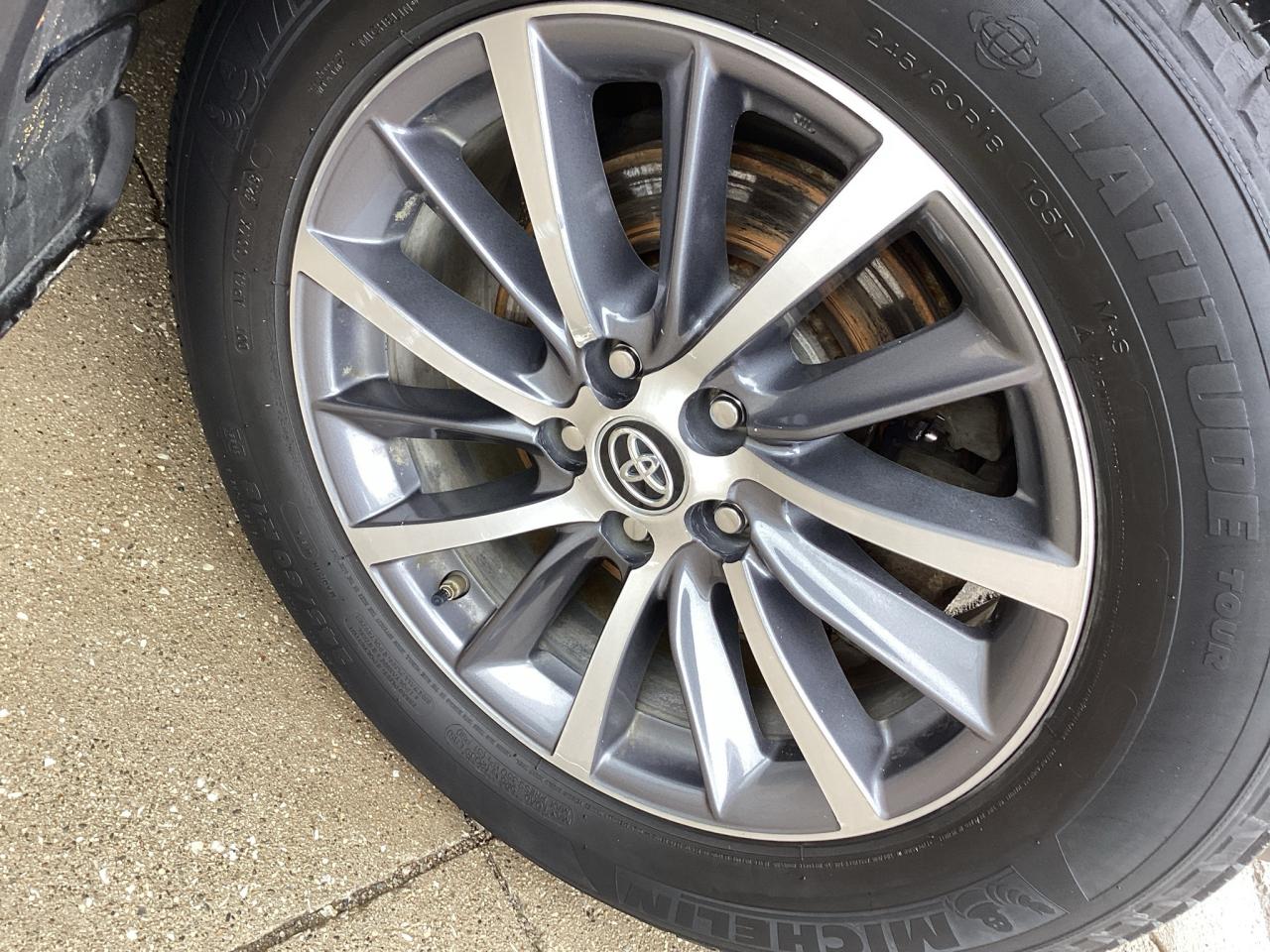 2019 Toyota Highlander AWD XLE Photo