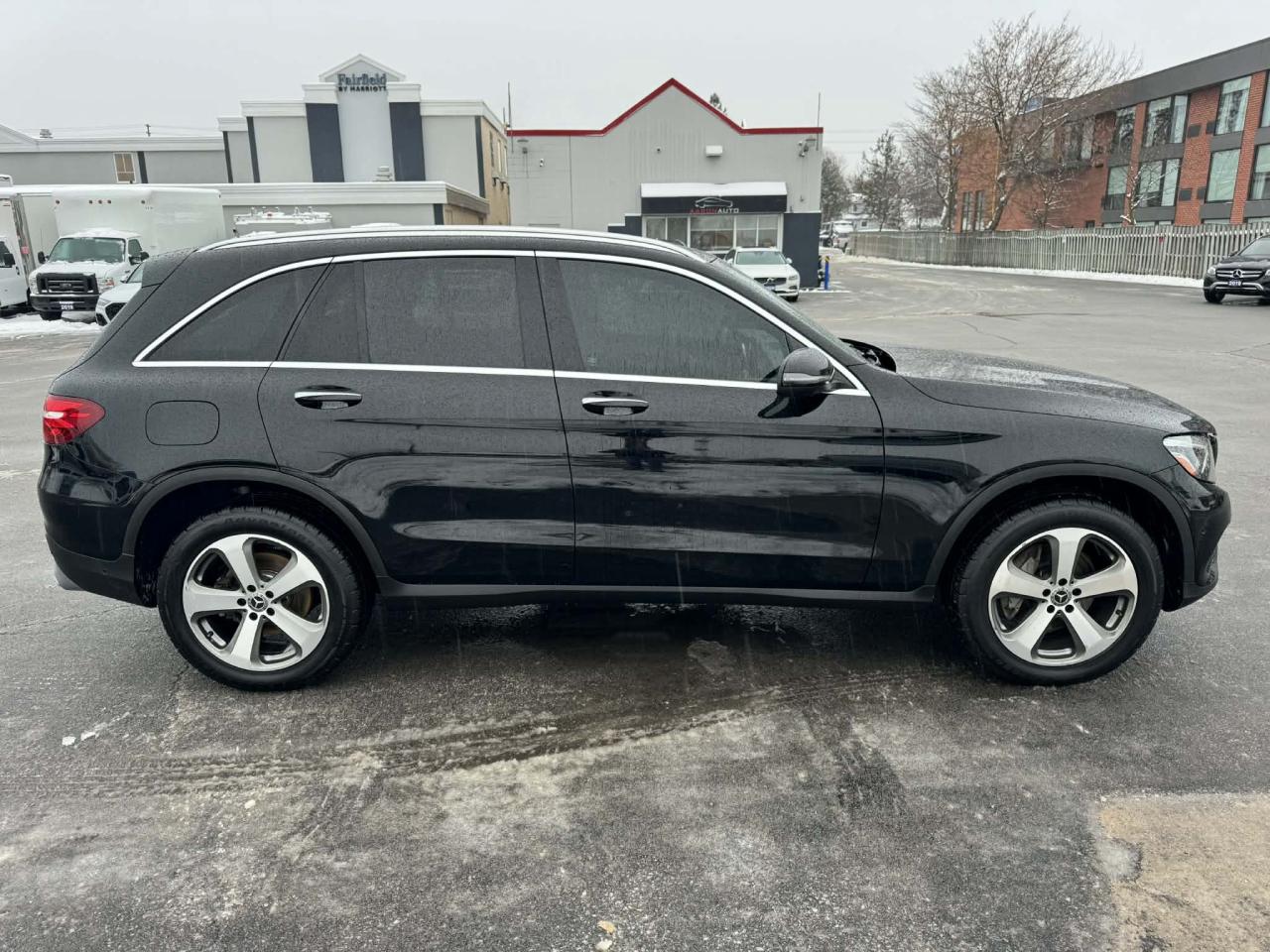 2019 Mercedes-Benz GLC GLC 300 4MATIC SUV Photo