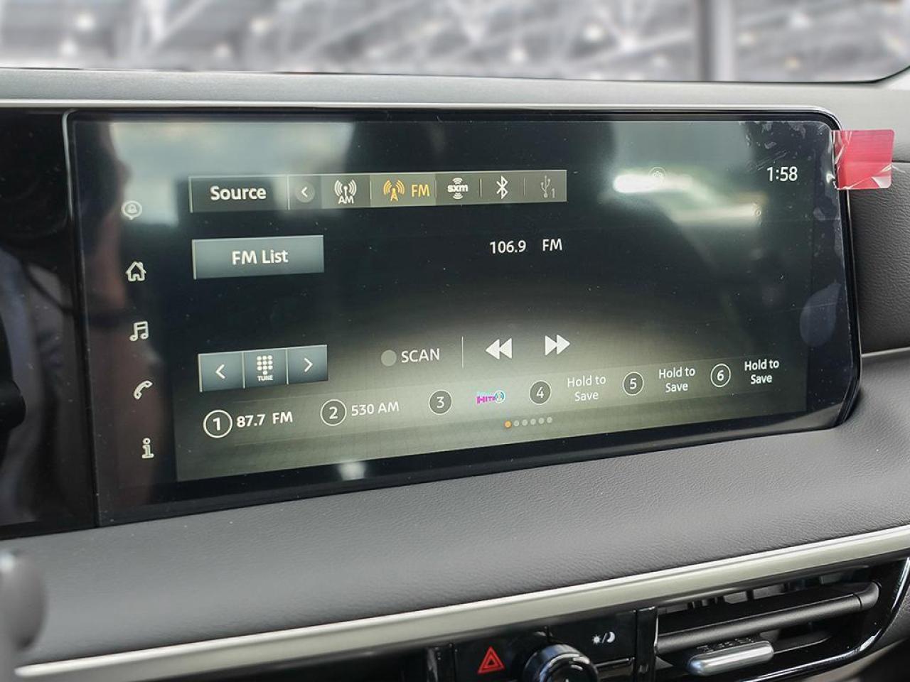 2025 Nissan Kicks S Photo