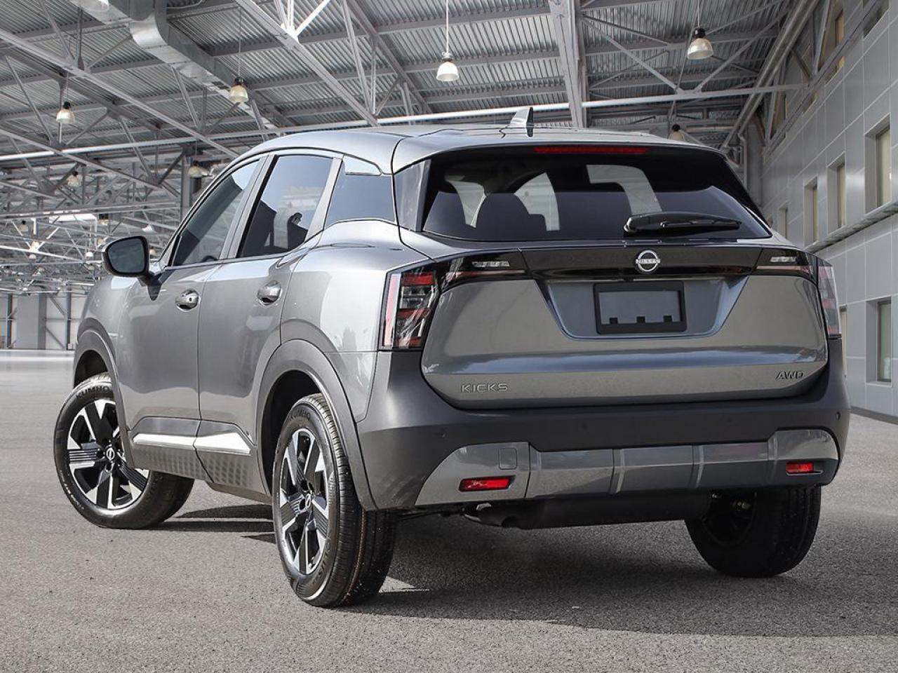 2025 Nissan Kicks SV Photo