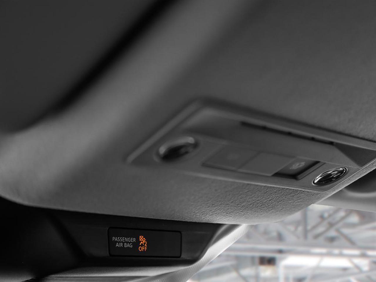 2025 Nissan Kicks SV Photo