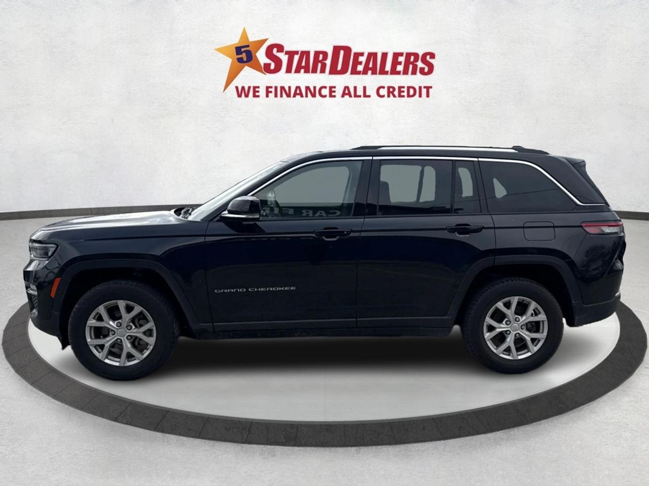 2023 Jeep Grand Cherokee NAV LEATHER HEATED SEATS! WE FINANCE ALL CREDIT! Photo3