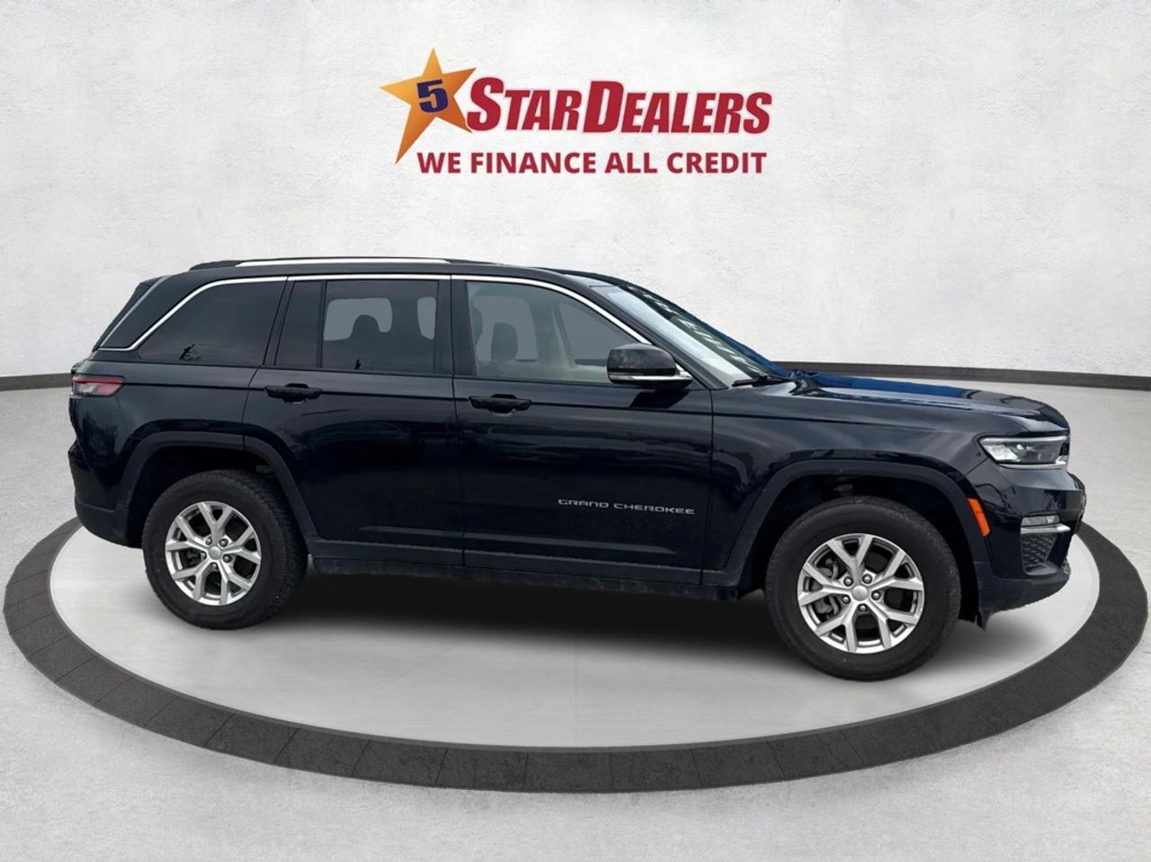 2023 Jeep Grand Cherokee NAV LEATHER HEATED SEATS! WE FINANCE ALL CREDIT! Photo