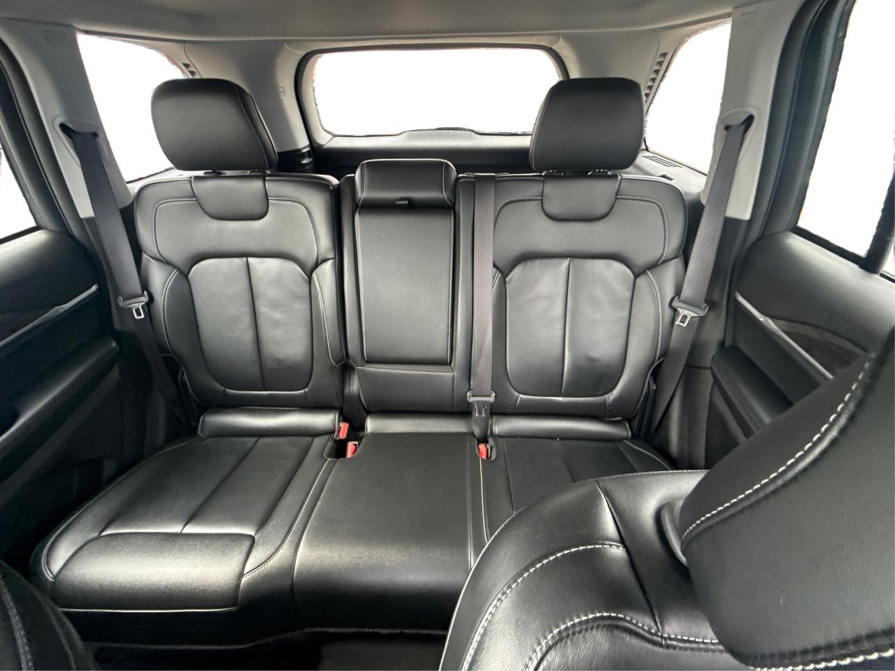 2023 Jeep Grand Cherokee NAV LEATHER HEATED SEATS! WE FINANCE ALL CREDIT! Photo