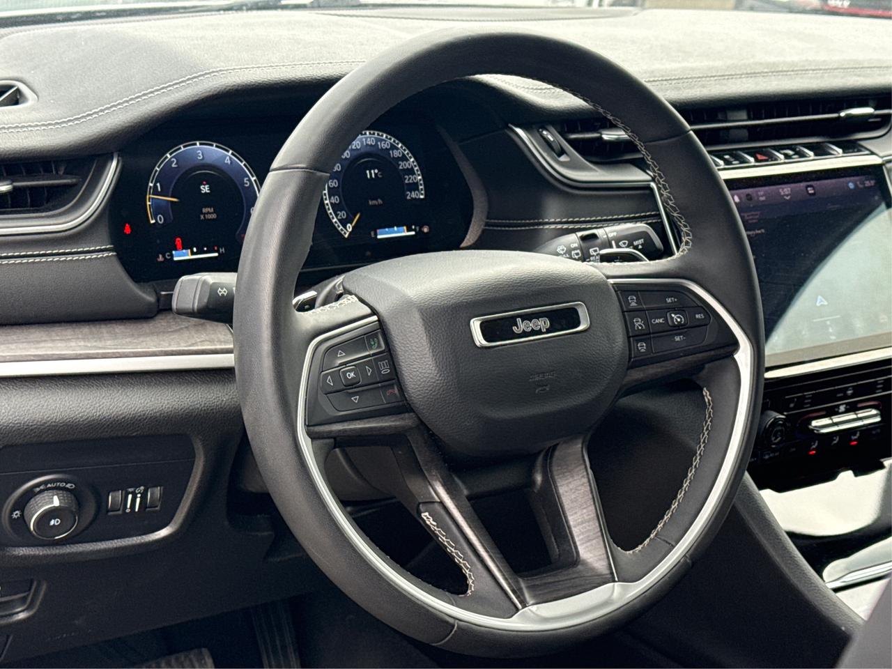 2023 Jeep Grand Cherokee NAV LEATHER HEATED SEATS! WE FINANCE ALL CREDIT! Photo