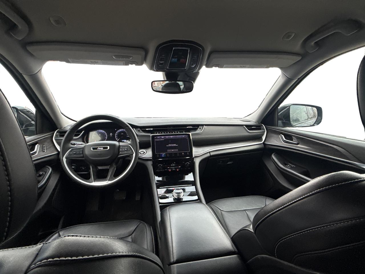 2023 Jeep Grand Cherokee NAV LEATHER HEATED SEATS! WE FINANCE ALL CREDIT! Photo