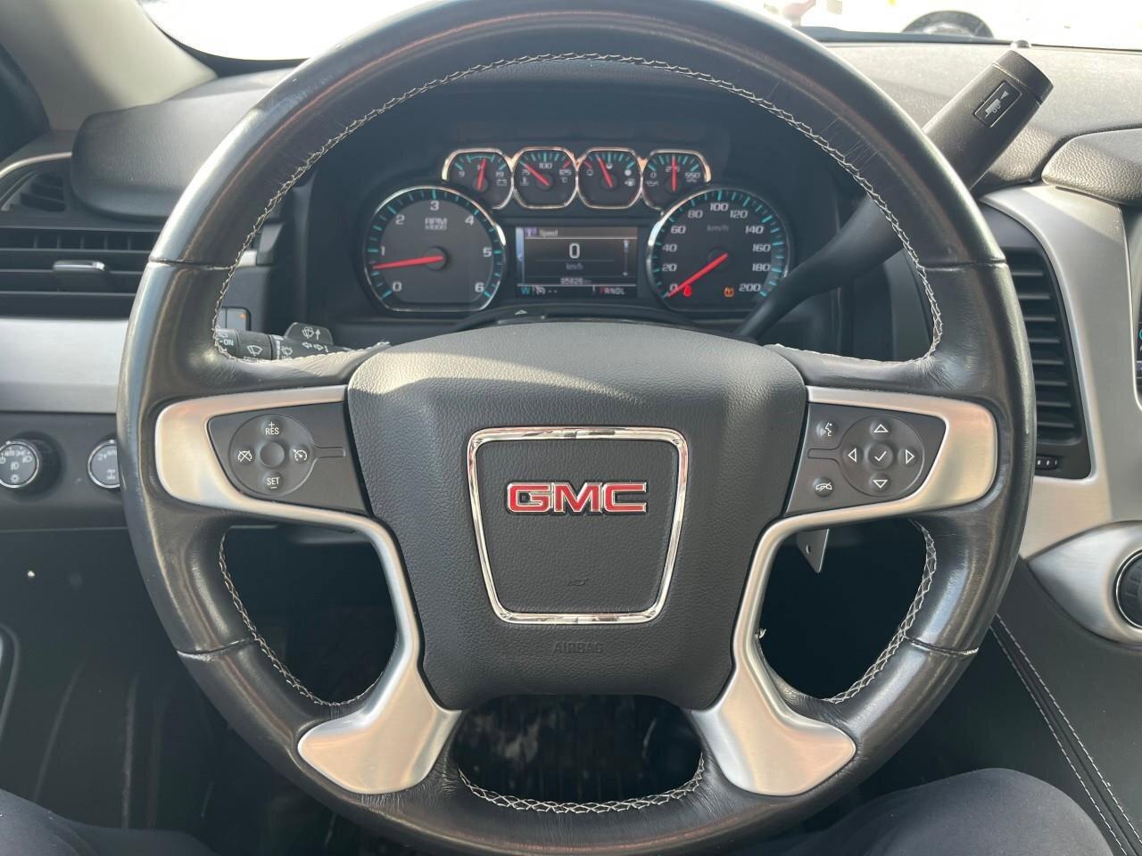 2017 GMC Yukon 4WD 4dr SLE Photo