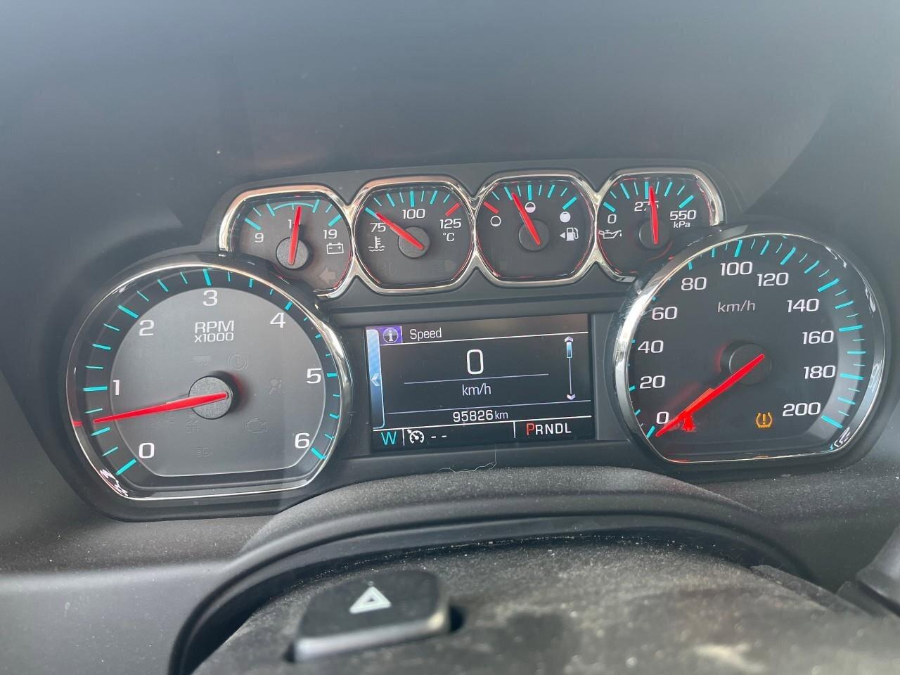 2017 GMC Yukon 4WD 4dr SLE Photo