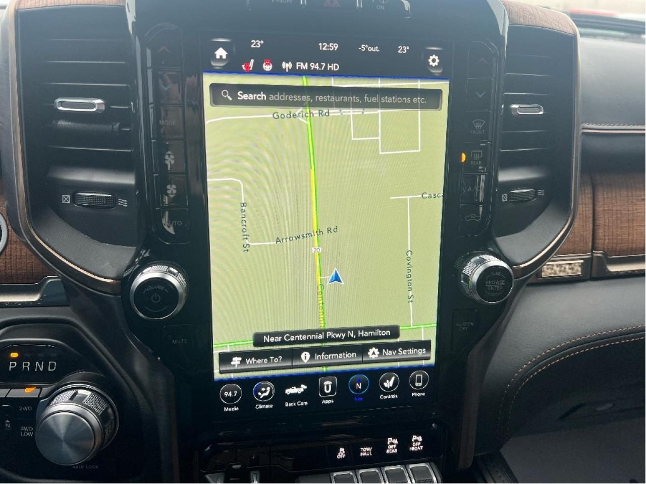 2021 RAM 1500 Longhorn Crew 4x4 V8 *LTHR *NAVI *SUN *MAX TOW Photo