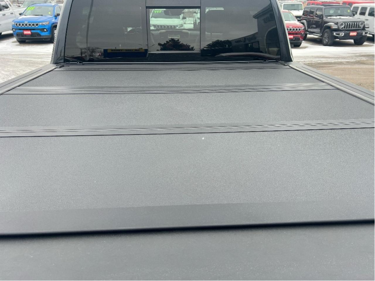 2021 RAM 1500 Longhorn Crew 4x4 V8 *LTHR *NAVI *SUN *MAX TOW Photo