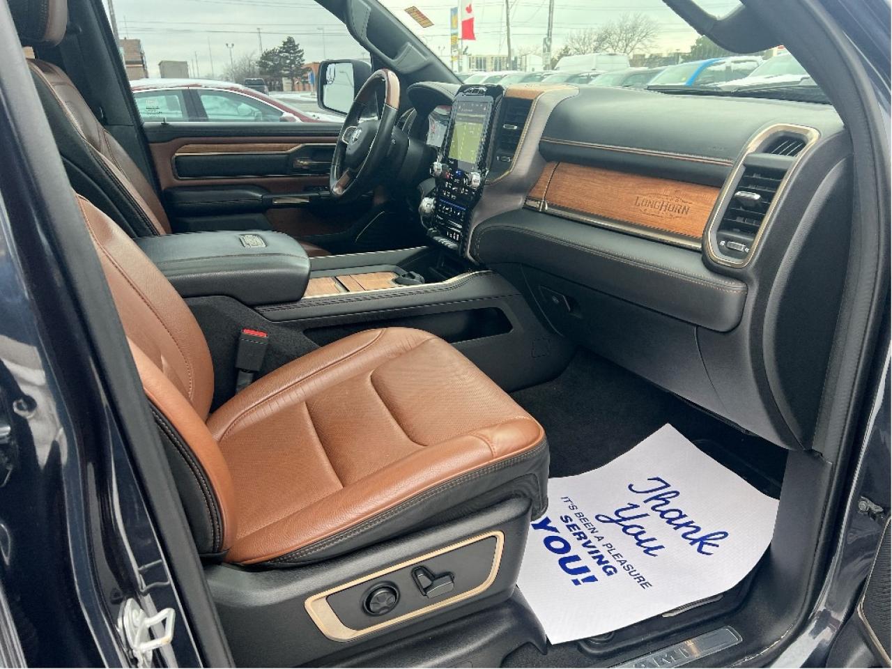 2021 RAM 1500 Longhorn Crew 4x4 V8 *LTHR *NAVI *SUN *MAX TOW Photo