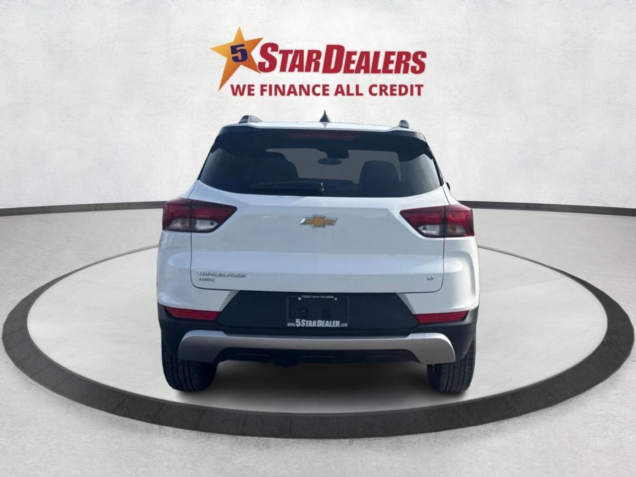 2023 Chevrolet TrailBlazer AWD HEATED SEATS REMOTE START WE FINANCE ALL CREDT Photo