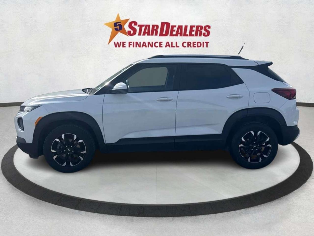 2023 Chevrolet TrailBlazer AWD HEATED SEATS REMOTE START WE FINANCE ALL CREDT Photo3