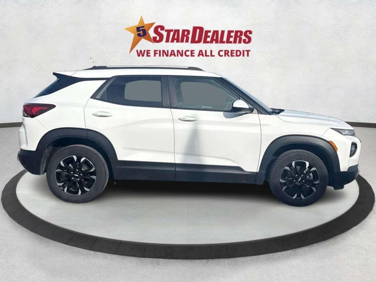 2023 Chevrolet TrailBlazer AWD HEATED SEATS REMOTE START WE FINANCE ALL CREDT Photo