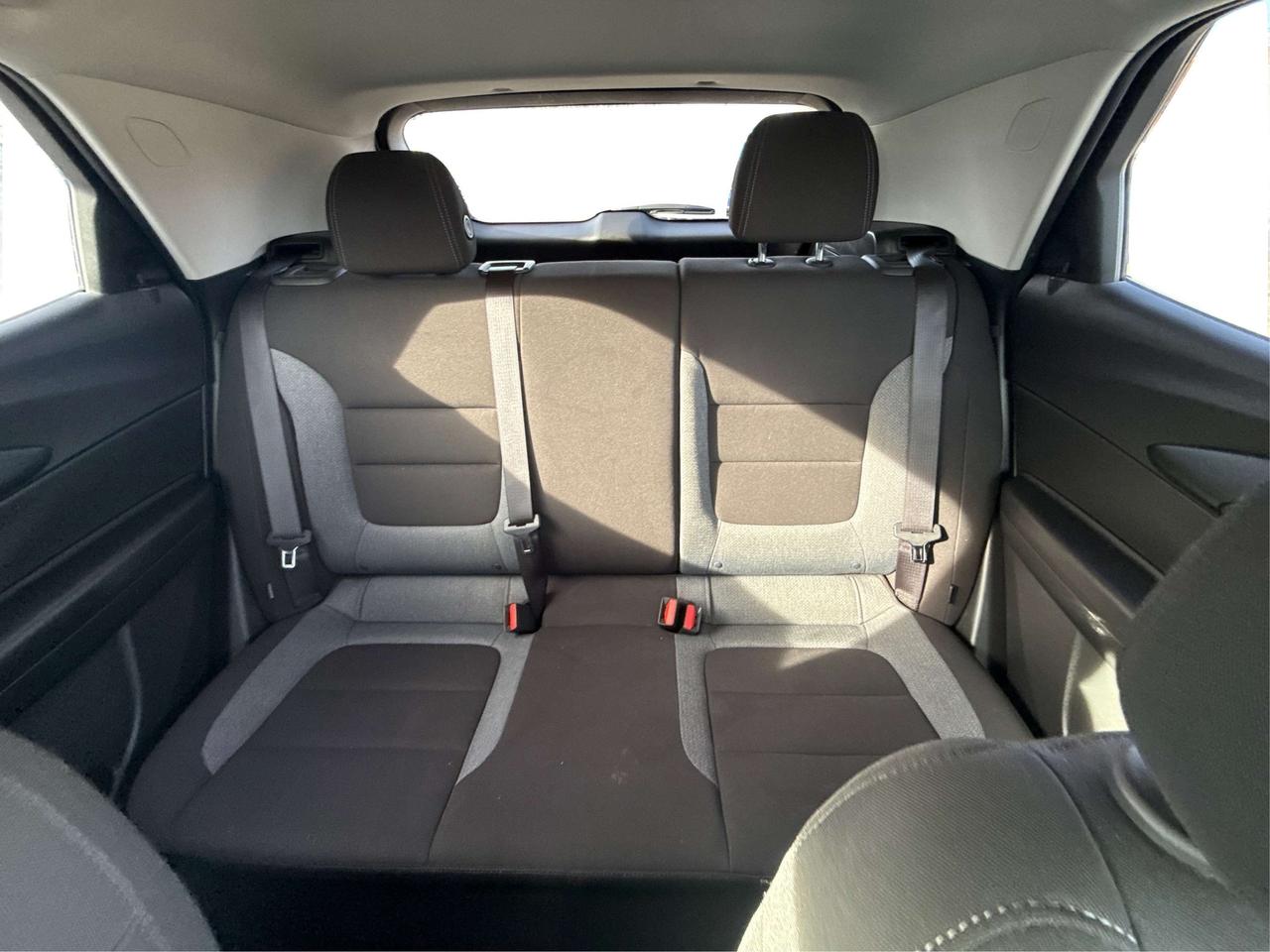 2023 Chevrolet TrailBlazer AWD HEATED SEATS REMOTE START WE FINANCE ALL CREDT Photo