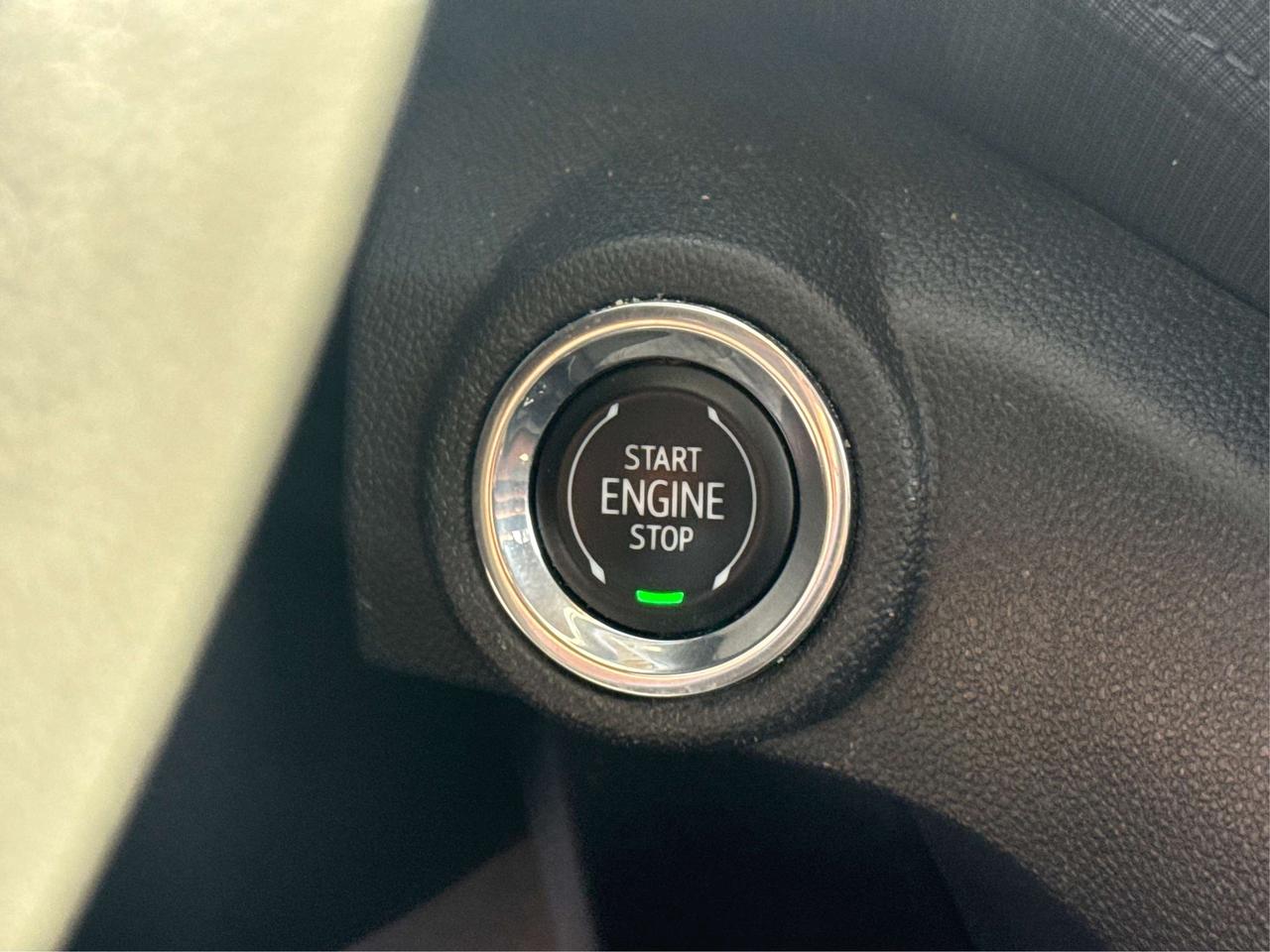 2023 Chevrolet TrailBlazer AWD HEATED SEATS REMOTE START WE FINANCE ALL CREDT Photo