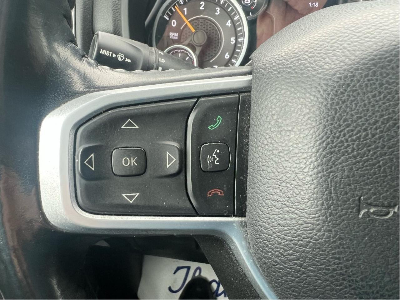 2022 RAM 1500 Big Horn Quad 4x2 V6 *CLEAN CARFAX *LOW KMS Photo