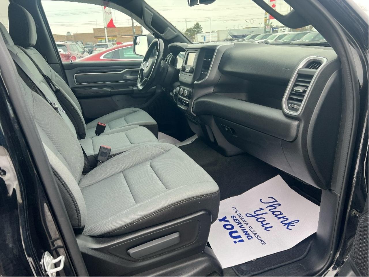 2022 RAM 1500 Big Horn Quad 4x2 V6 *CLEAN CARFAX *LOW KMS Photo