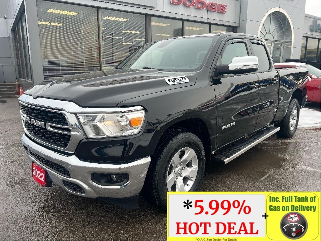 2022 RAM 1500 Big Horn Quad 4x2 V6 *CLEAN CARFAX *LOW KMS Photo0