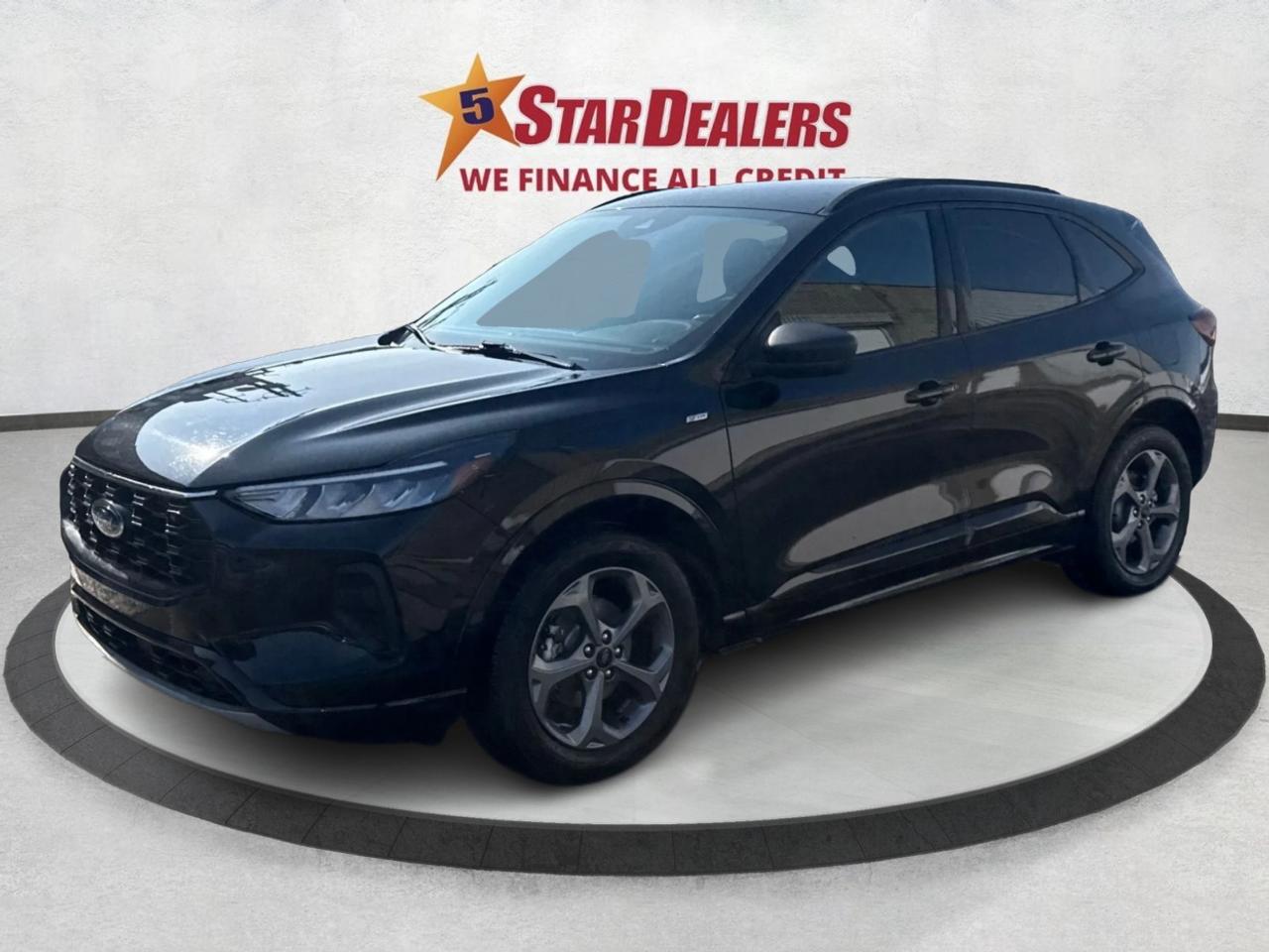 2023 Ford Escape AWD HEATED SEATS MINT! WE FINANCE ALL CREDIT Photo