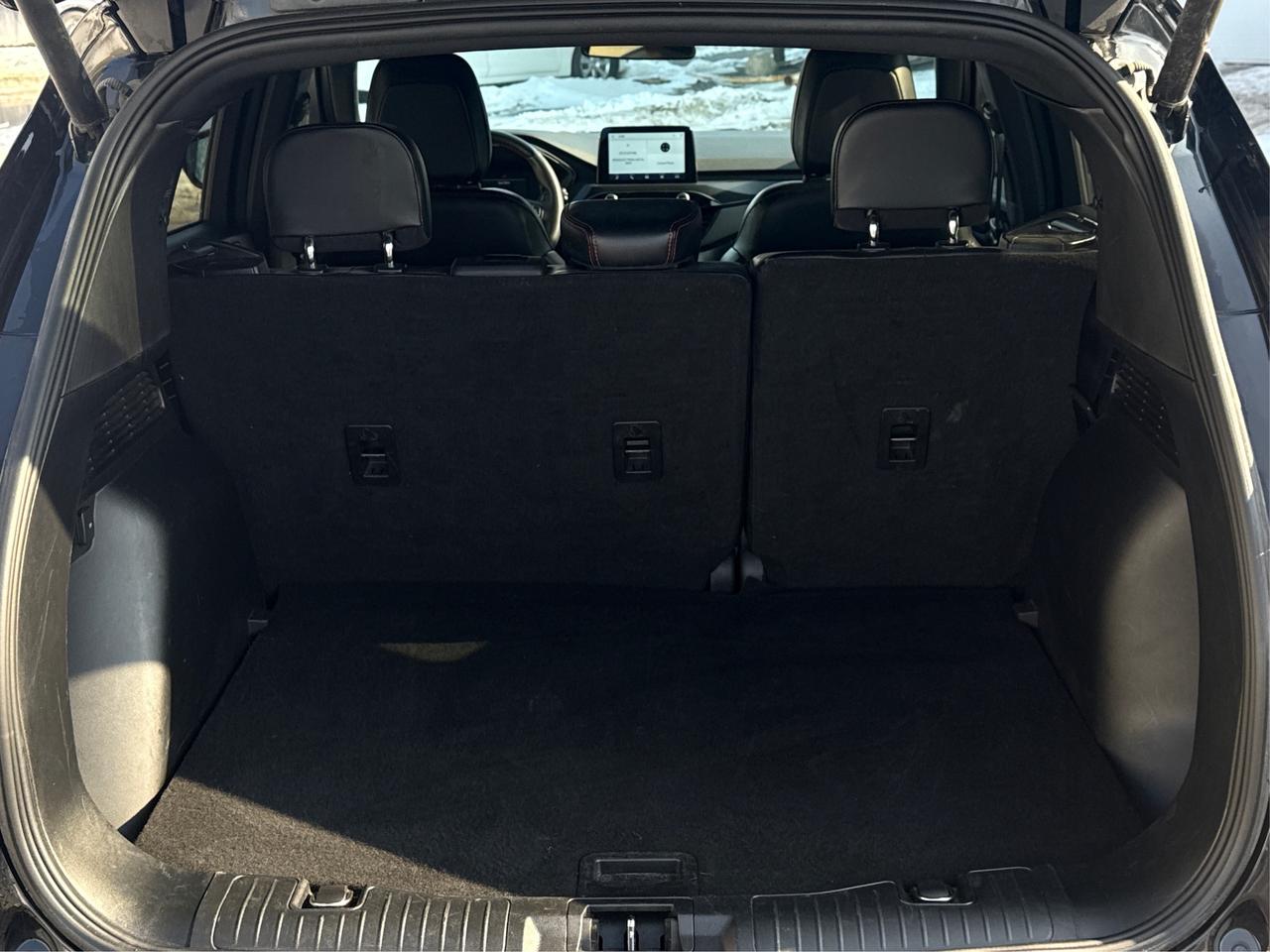 2023 Ford Escape AWD HEATED SEATS MINT! WE FINANCE ALL CREDIT Photo