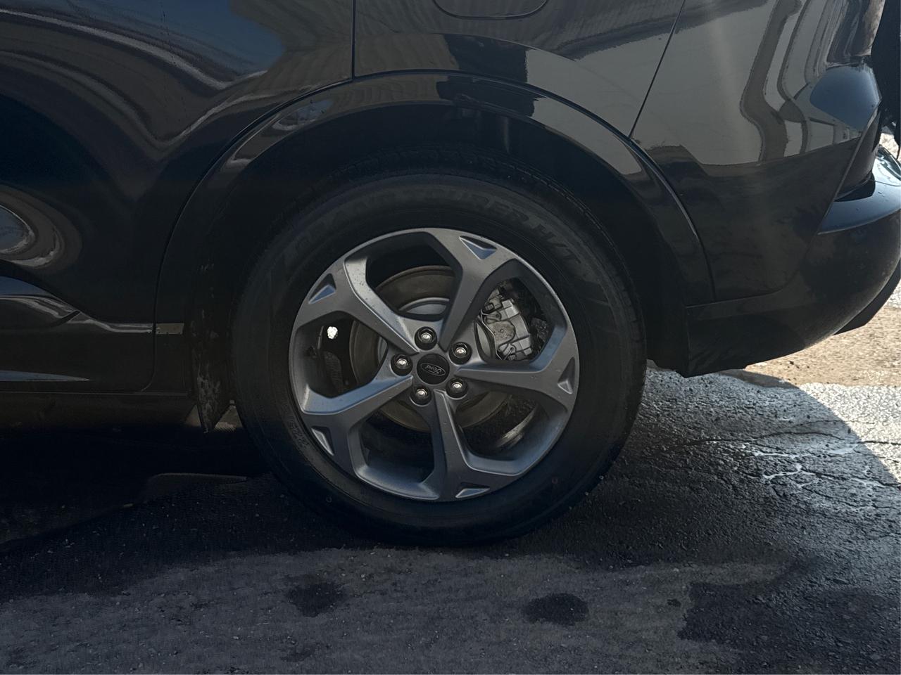 2023 Ford Escape AWD HEATED SEATS MINT! WE FINANCE ALL CREDIT Photo