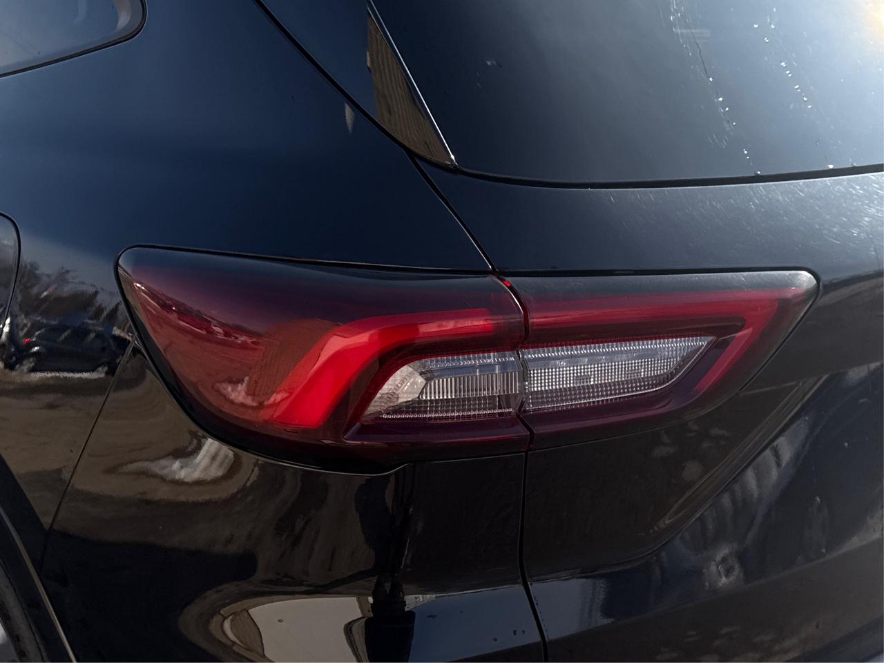 2023 Ford Escape AWD HEATED SEATS MINT! WE FINANCE ALL CREDIT Photo